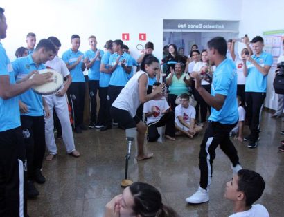 Equipe Sub-17 do Santos FC visita a AACD