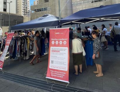 Bazar Itinerante da AACD no Metrô Santa Cruz de São Paulo
