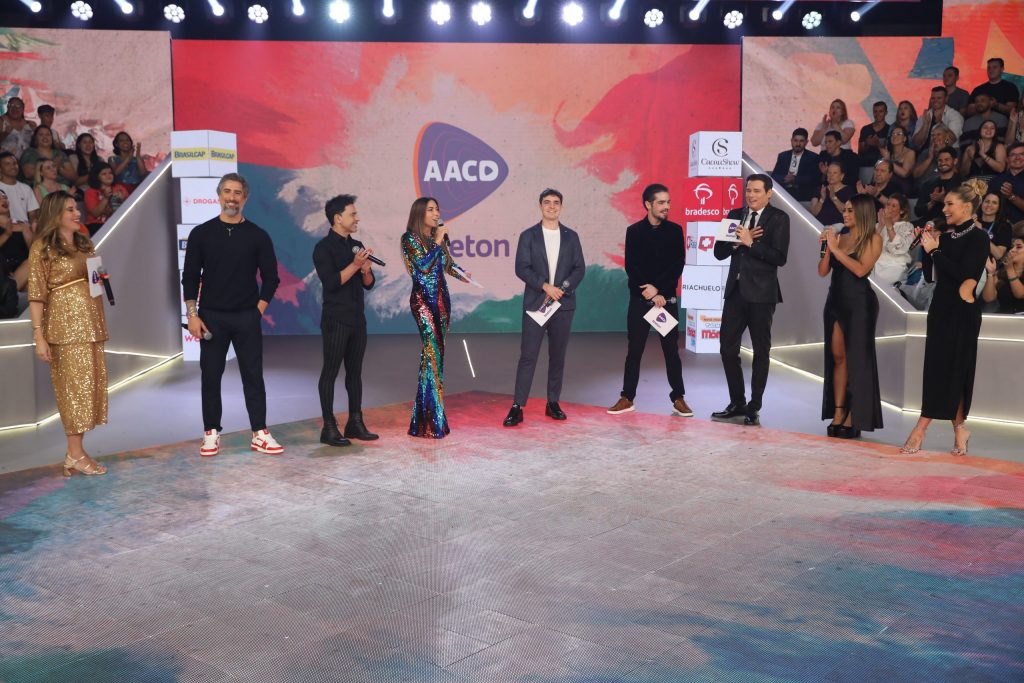 Rebeca Abravanel, Marcos Mion, Zezé di Camargo, Patricia Abravanel, Celso Portiolli, Lexa, Virginia