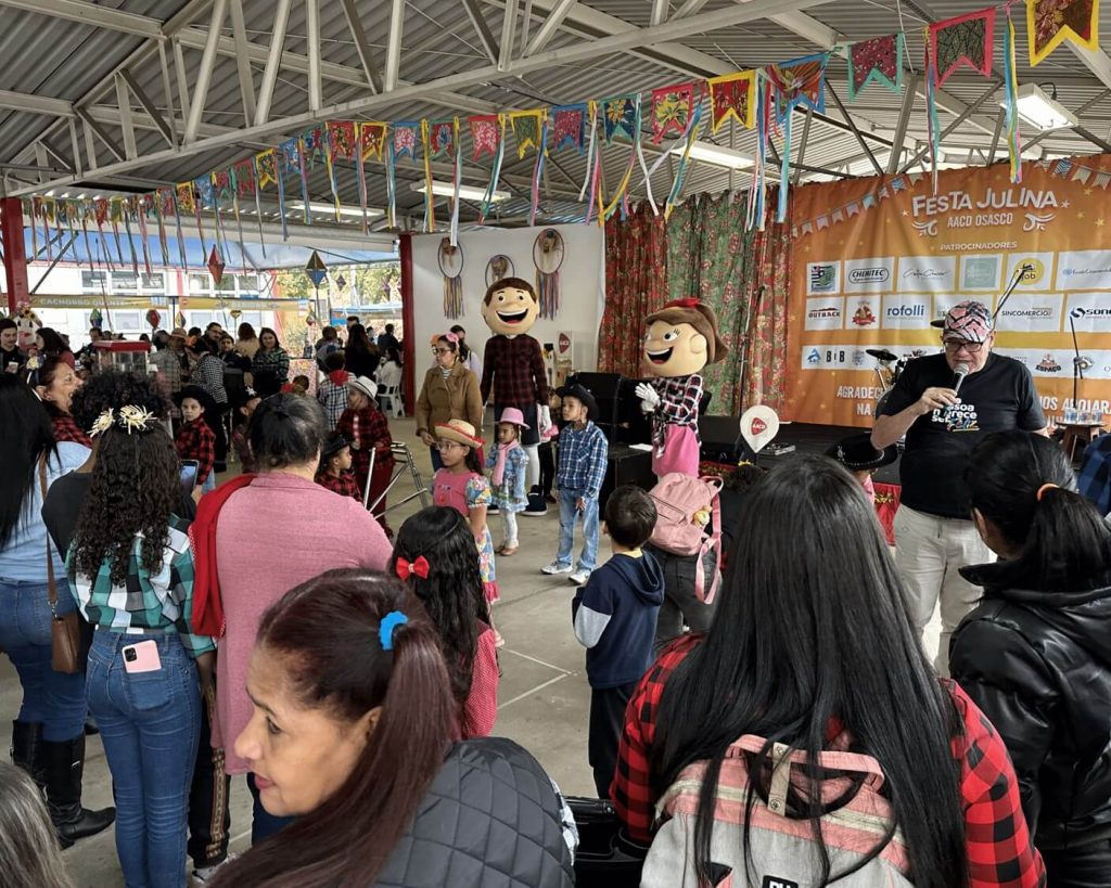 Tonzinho e Nina, mascotes da Campanha AACD Teleton