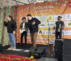 Na Festa Julina, da AACD Osasco, o público pode assistir diversos shows e participar de brincadeiras tradicionais