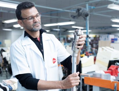 Oficina Ortopédica da AACD entrega cerca de 60 mil produtos ortopédicos por ano e possui 5 unidades