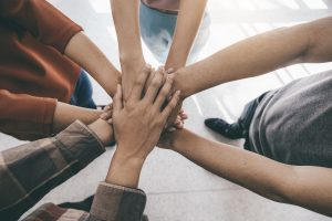 A AACD oferece uma série de benefícios aos colaboradores de todas as unidades da Instituição