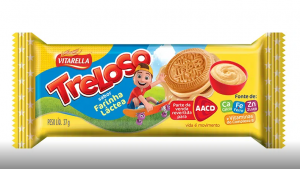 Parte das vendas do biscoito sabor farinha láctea é revertida para os atendimentos da instituição, presente em Recife desde 1999