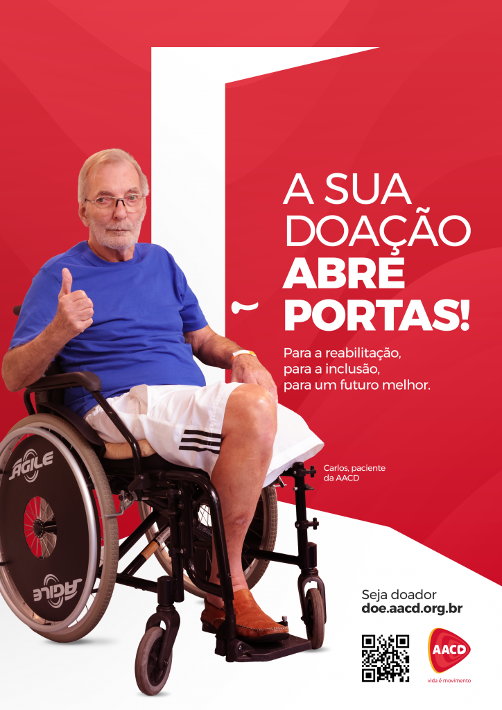 Homem branco de cadeira de rodas